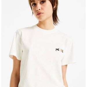 Maison Kitsuné Women's White Double Fox Head Patch Classic Tee-shirt Latte